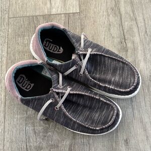 Women’s Casual Hey Dude Gray Size 8